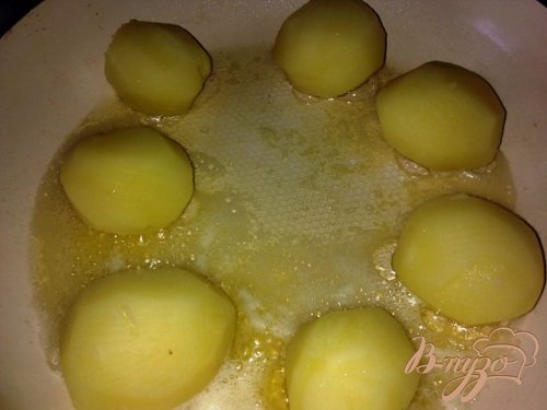 Картофель с чесноком. Картофель с чесноком.
