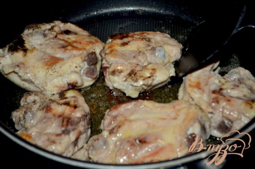 Курица с медово-пивным соусе Курица с медово-пивным соусе