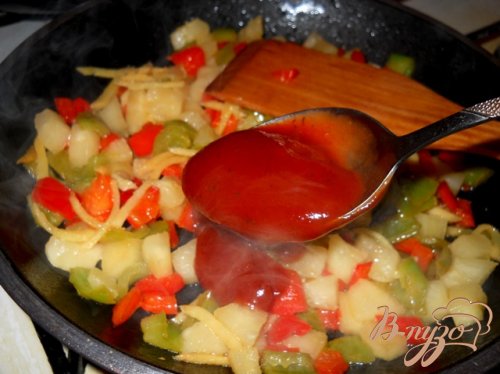 Курица в кисло-сладком соусе Курица в кисло-сладком соусе