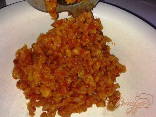 Говяжий рулет с курагой и морковью. Говяжий рулет с курагой и морковью.