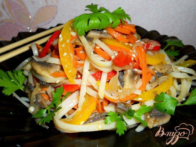 китайський салат з рисовою локшиною. як приготувати з фото