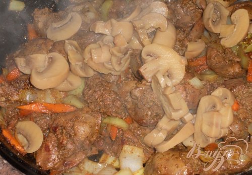 Куриная печень с грибами Куриная печень с грибами