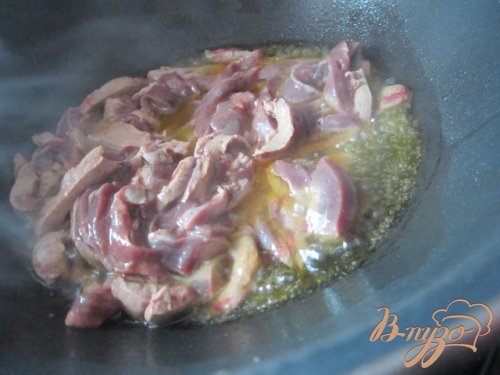 Морковный салат с говяжей печенью Морковный салат с говяжей печенью