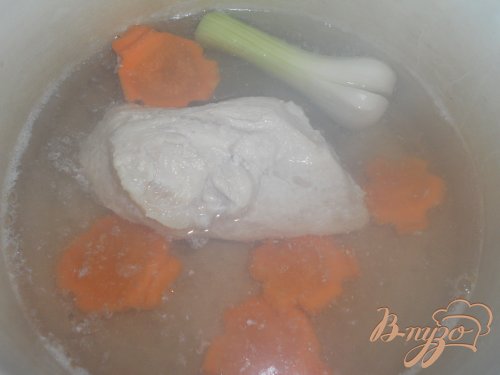 Куриный бульон с домашней лапшой из цельнозерновой муки Куриный бульон с домашней лапшой из цельнозерновой муки