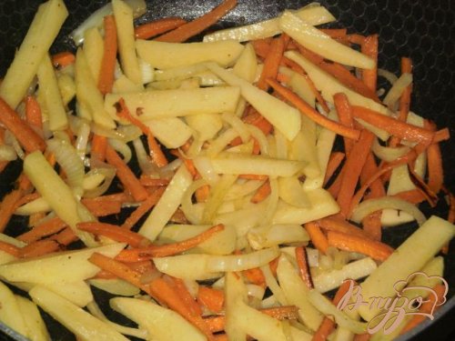 Мясо с овощами под крышкой из теста Мясо с овощами под крышкой из теста