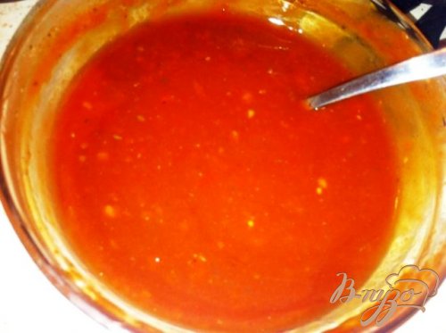 Куриные бедрышки в томатном маринаде под сыром Куриные бедрышки в томатном маринаде под сыром