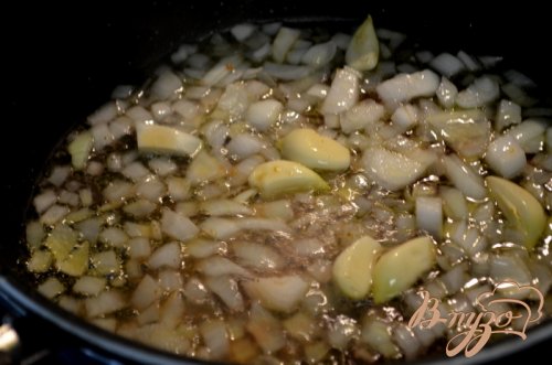 Куриные бедрышки в уксусно-чесночном соусе Куриные бедрышки в уксусно-чесночном соусе