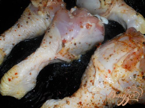 Ножки куриные, запеченные с ягодами и фруктами Ножки куриные, запеченные с ягодами и фруктами