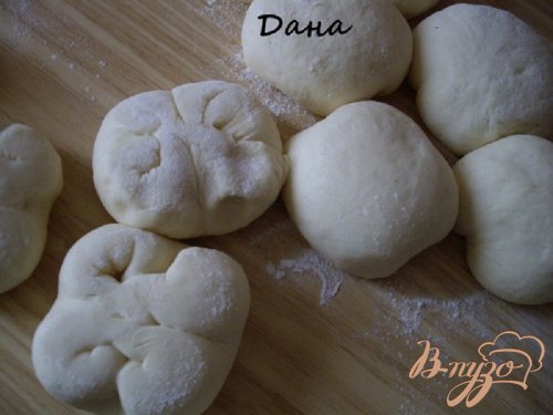 Булочки на растопленно-поджаренном сливочном масле/ Panecillos de mantequilla tostada Xavir Barriga. Булочки на растопленно-поджаренном сливочном масле/ Panecillos de mantequilla tostada Xavir Barriga.
