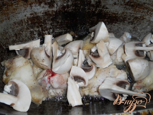 Кукурузная каша с курицей и грибами Кукурузная каша с курицей и грибами