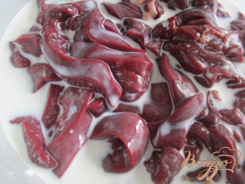 Куриная печень с яблоками и клюквой Куриная печень с яблоками и клюквой