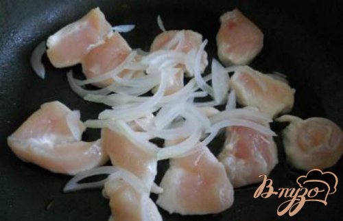 Куриное филе с цветной капустой в сырном соусе Куриное филе с цветной капустой в сырном соусе