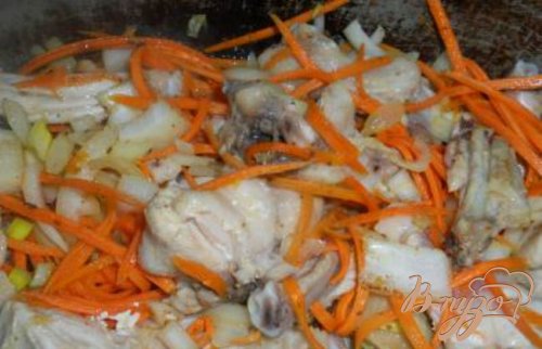 Рассыпчатый рис с курицей и куркумой Рассыпчатый рис с курицей и куркумой