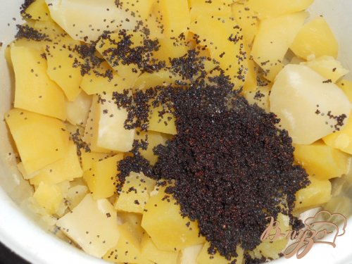 Картофельное пюре с маком Картофельное пюре с маком