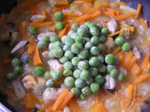 Кальмары, фаршированные мидиями, овощами и кус-кусом Кальмары, фаршированные мидиями, овощами и кус-кусом