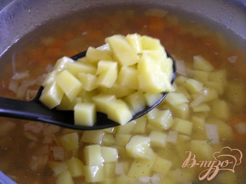 Гороховый суп с копченым кальмаром Гороховый суп с копченым кальмаром