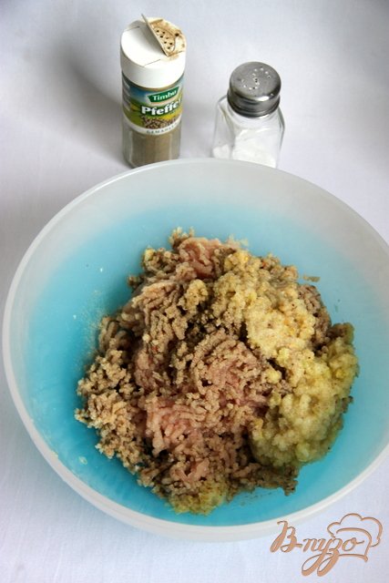Шарики из курицы и гречки Шарики из курицы и гречки