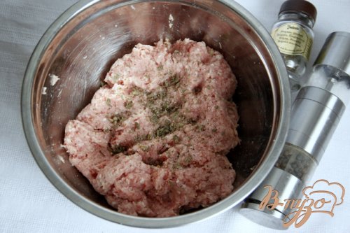 Кефтедес - мясные шарики в греческом стиле Кефтедес - мясные шарики в греческом стиле