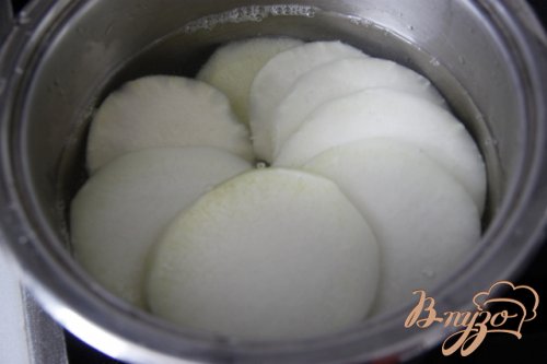 Жареная кольраби с сыром Дорблю Жареная кольраби с сыром Дорблю