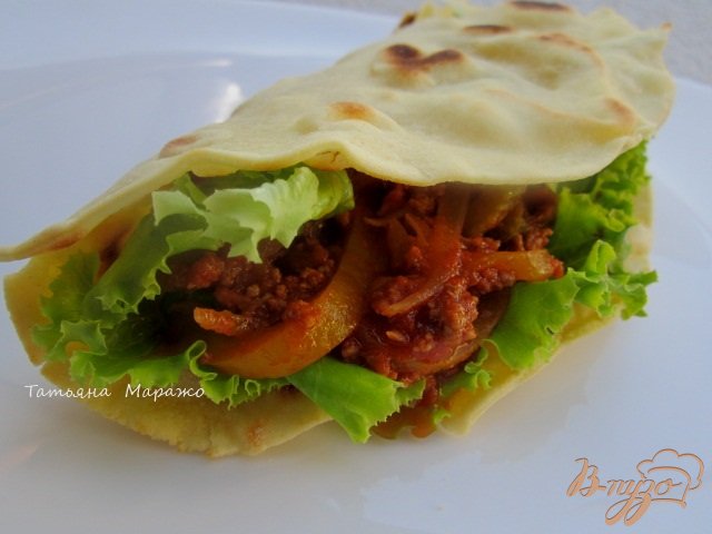Кукурузный лепешки с мясной начинкой Кукурузный лепешки с мясной начинкой