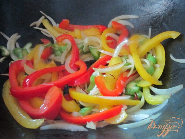Кукурузный лепешки с мясной начинкой Кукурузный лепешки с мясной начинкой