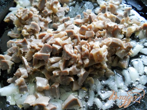 Паста с соусом из куриных желудочков Паста с соусом из куриных желудочков