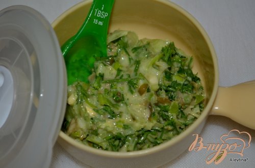 Зеленая фасоль и цуккини с соусом Verte Зеленая фасоль и цуккини с соусом Verte