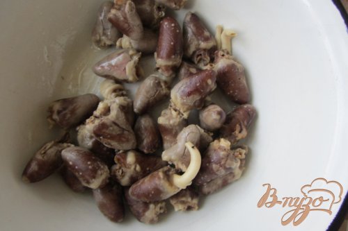 Макаронный суп с куриными сердечками Макаронный суп с куриными сердечками