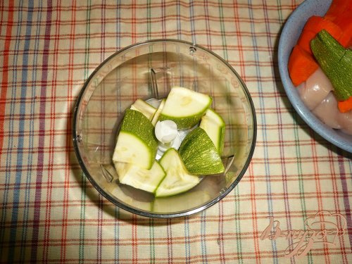 Нежные куриные котлетки с кабачком и морковью Нежные куриные котлетки с кабачком и морковью