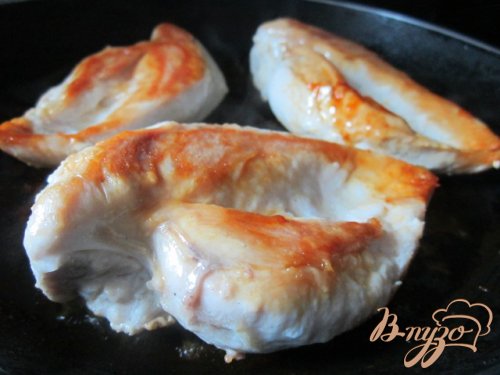 Куриные грудки с морковью в вишневом соке Куриные грудки с морковью в вишневом соке