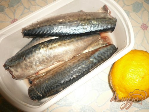 Скумбрия в фольге, с лимоном и луком Скумбрия в фольге, с лимоном и луком