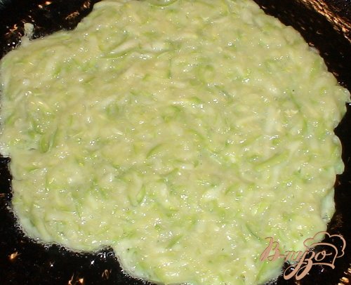 Кабачковый торт с начинкой из крабовых палочек Кабачковый торт с начинкой из крабовых палочек