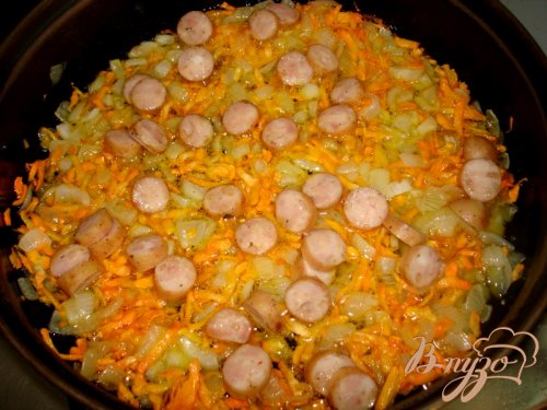 Стручковая фасоль с копчёными сосисками Стручковая фасоль с копчёными сосисками