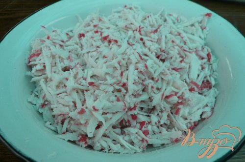 Рулет с сыром и крабовыми палочками Рулет с сыром и крабовыми палочками