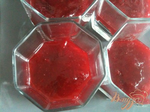 Сливовый десерт с сыром маскарпоне Сливовый десерт с сыром маскарпоне