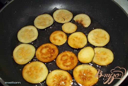 Мини-лепешки с баклажанами Мини-лепешки с баклажанами