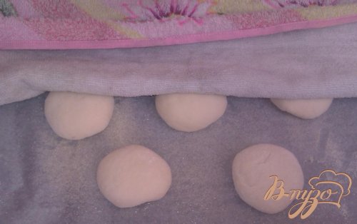 Булочки с малиновым вареньем Булочки с малиновым вареньем