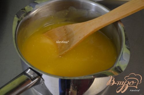 Фунтовый пряный кекс с апельсиново-ромовым соусом Фунтовый пряный кекс с апельсиново-ромовым соусом