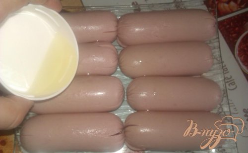 Чесночные сардельки на шампурах Чесночные сардельки на шампурах