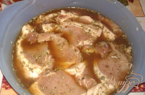 Свиная корейка с розмарином на решетке Свиная корейка с розмарином на решетке