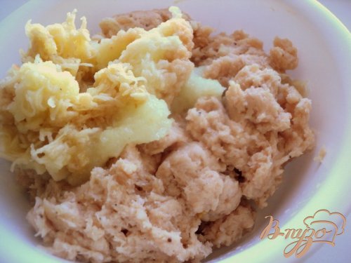 Куриные колбаски с яблоками Куриные колбаски с яблоками