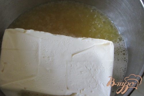Пирог с персиковой начинкой на скорую руку Пирог с персиковой начинкой на скорую руку
