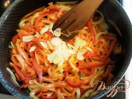 Кальмары с овощами по-корейски Кальмары с овощами по-корейски