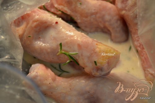 Жареные хрустящие куриные окорочка Жареные хрустящие куриные окорочка