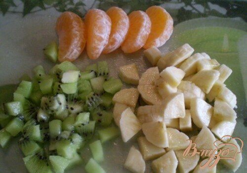 Мороженое с фруктами Мороженое с фруктами