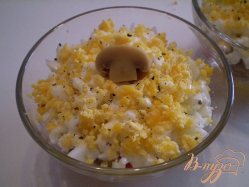 Салат с маринованными шампиньонами Салат с маринованными шампиньонами