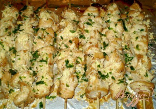 Куриные шашлычки под сыром Куриные шашлычки под сыром