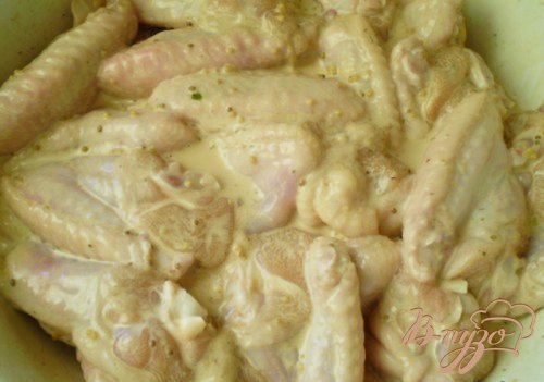 Куриные крылышки в соевом соусе с горчицей Куриные крылышки в соевом соусе с горчицей