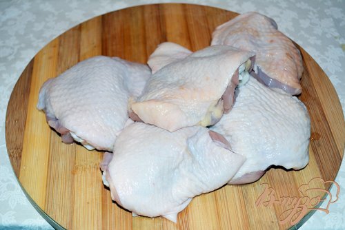 Курица с яблоком, запеченая в рукаве Курица с яблоком, запеченая в рукаве