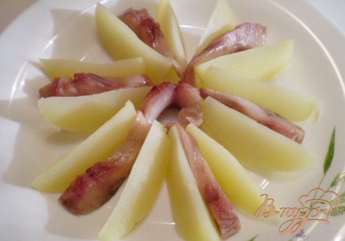 Картофельный салат с селедкой Картофельный салат с селедкой